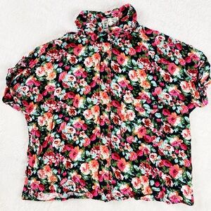 Kirra Floral Button Down Cropped Collared Blouse Size Small